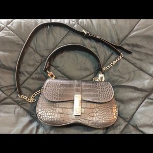 Small Guess crossbody bag with additional straps
